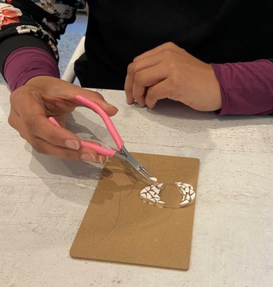 putting the first piece down  is the most difficult part!